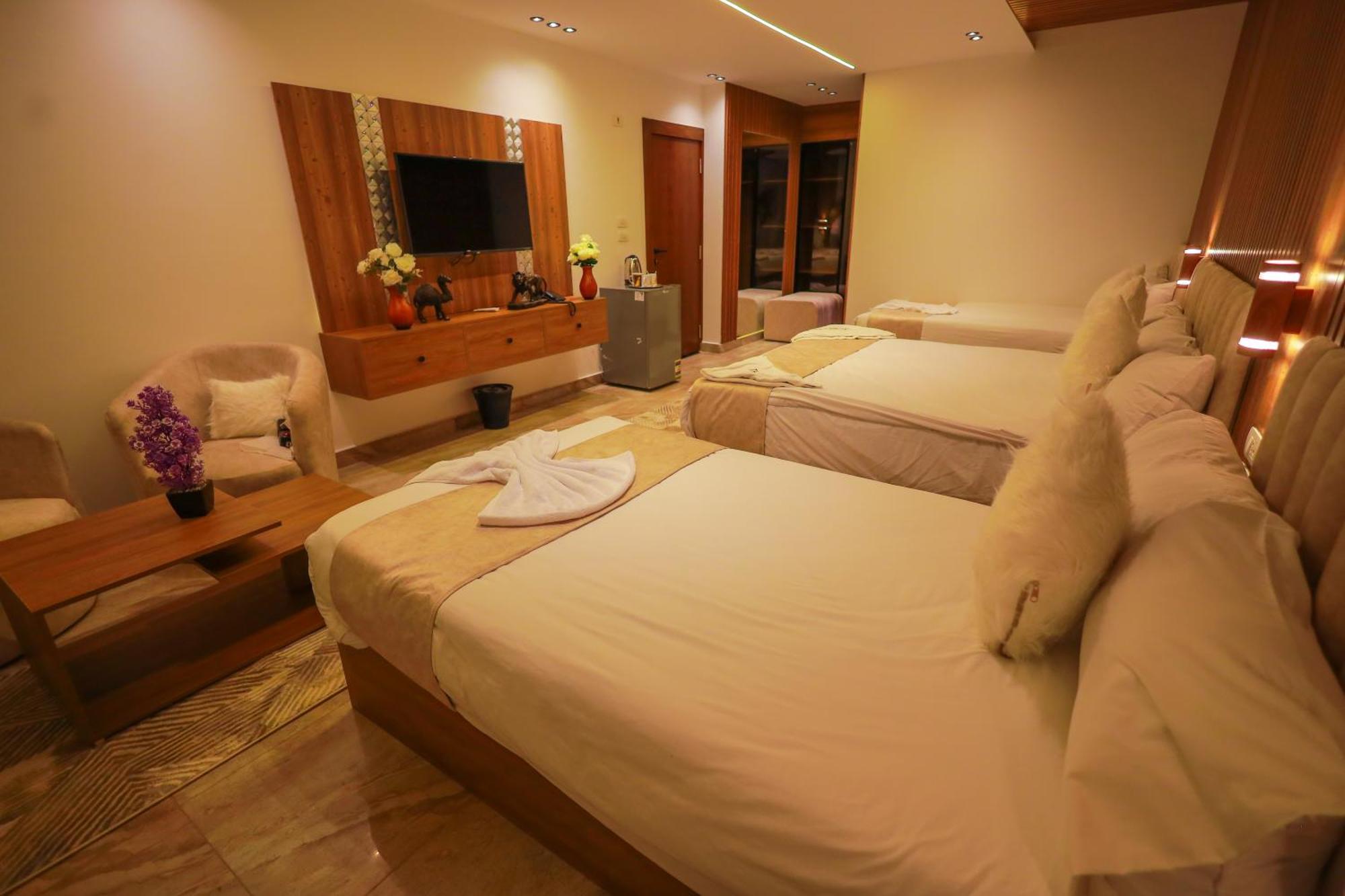 The Muse Pyramids Inn Kafrat al Jabal Bagian luar foto