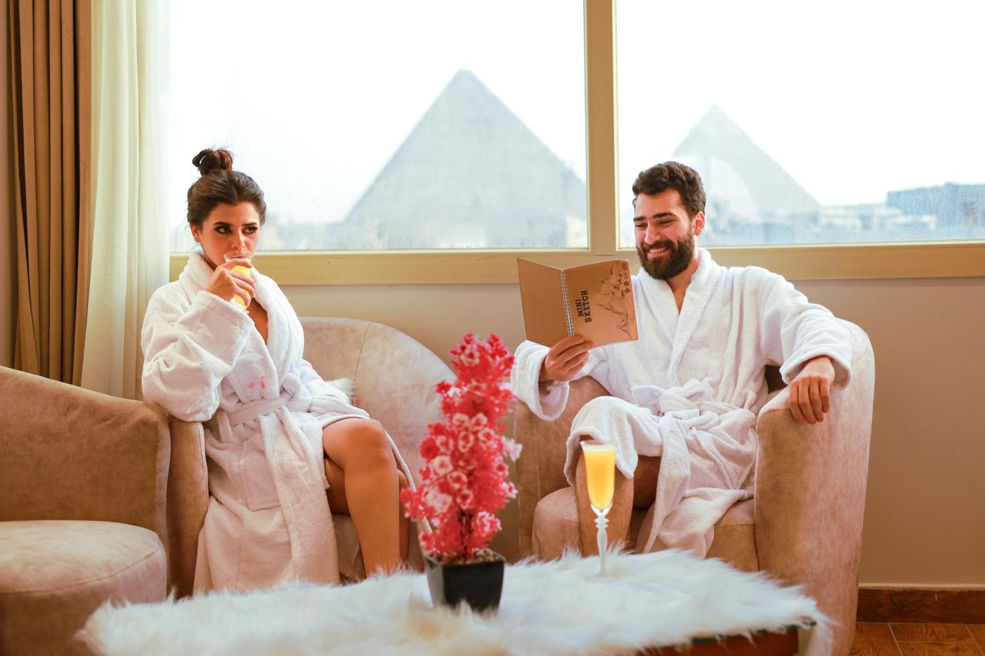 The Muse Pyramids Inn Kafrat al Jabal Bagian luar foto