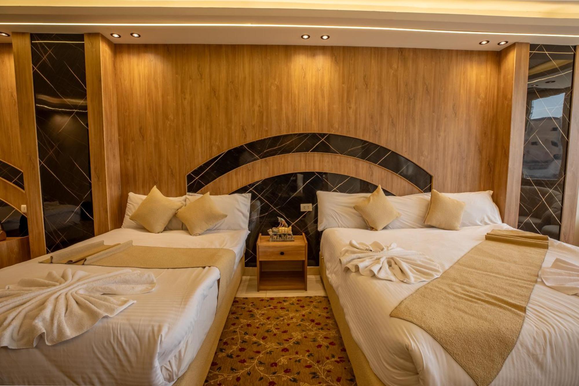 The Muse Pyramids Inn Kafrat al Jabal Bagian luar foto